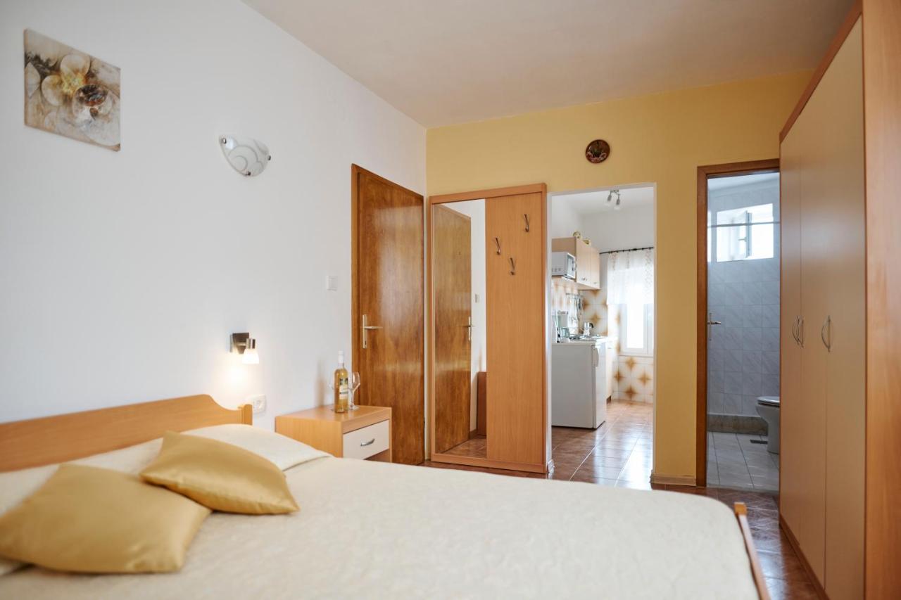 Guesthouse Villa Galovic Brseč Extérieur photo
