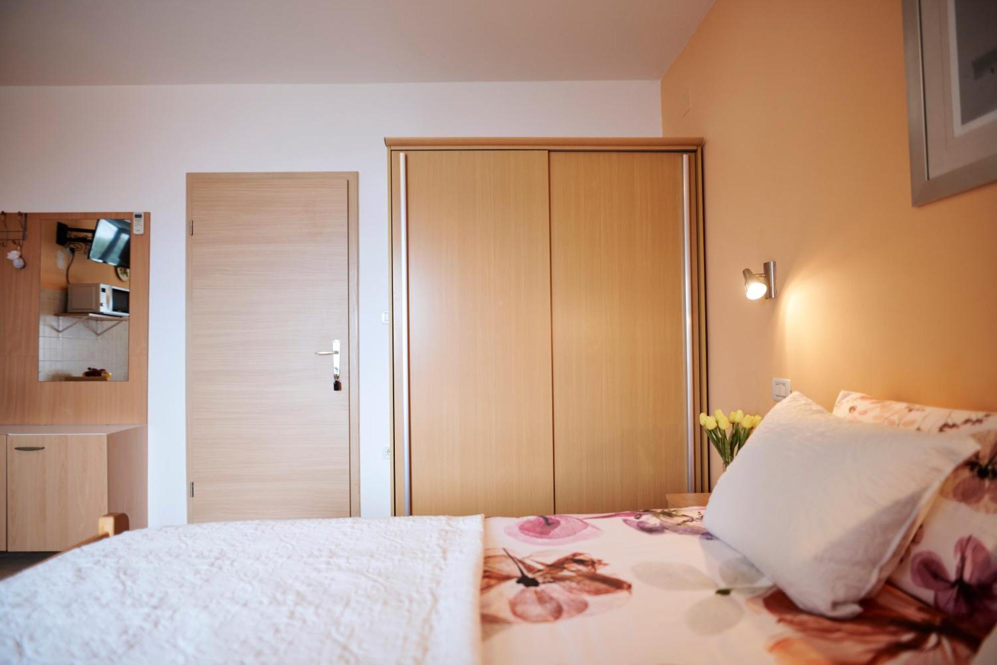 Guesthouse Villa Galovic Brseč Chambre photo